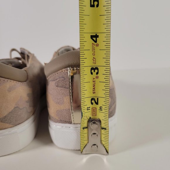 Kenneth Cole Taupe Camo Kam EO Suede Sneakers Women Size 7.5 NWOT - Picture 8 of 11